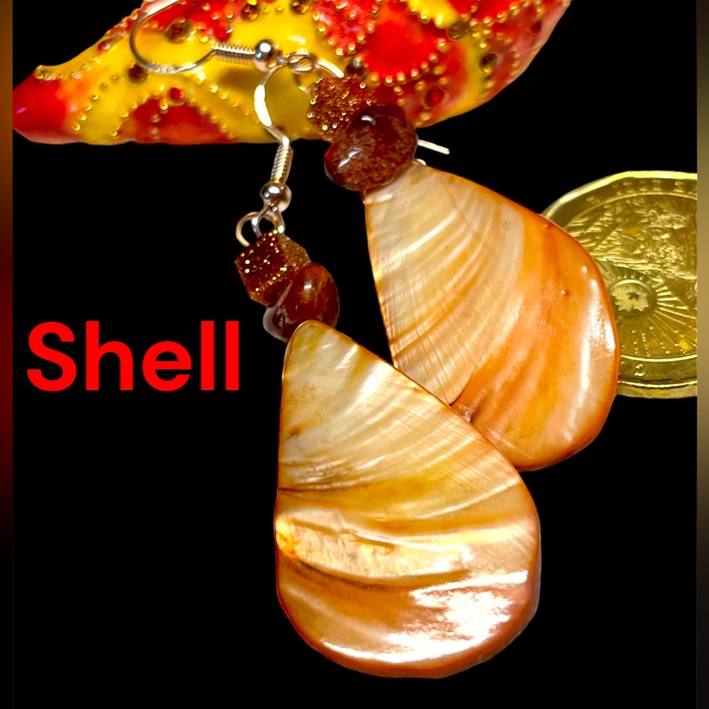 🐚Genuine shell earrings in sterling silver/gold